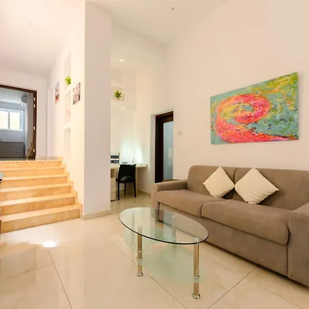 Spacious Pansiyon Sliema